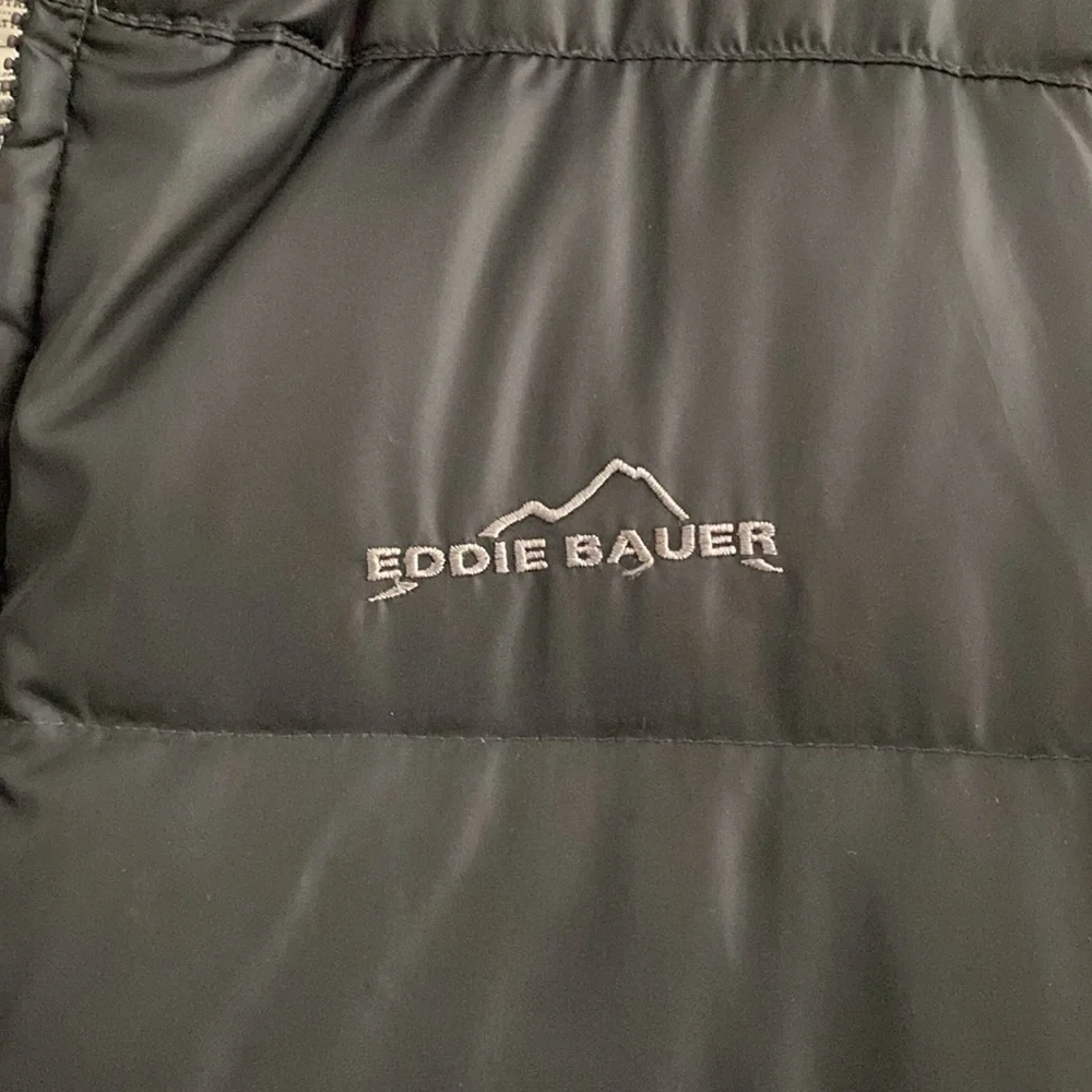 Eddie Bauer Men's Black Puffer Vest M